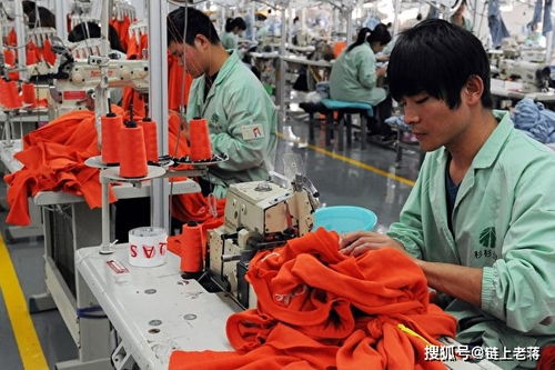 棉紗漲價三成，服裝價格即將上漲？